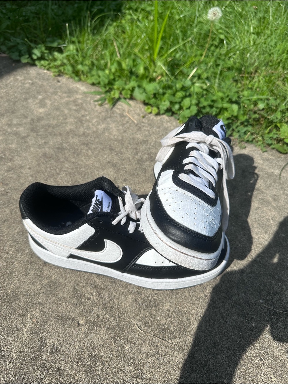 Nike Low-Top Court Vision Sneakers - Black/White - Picture 2 of 6